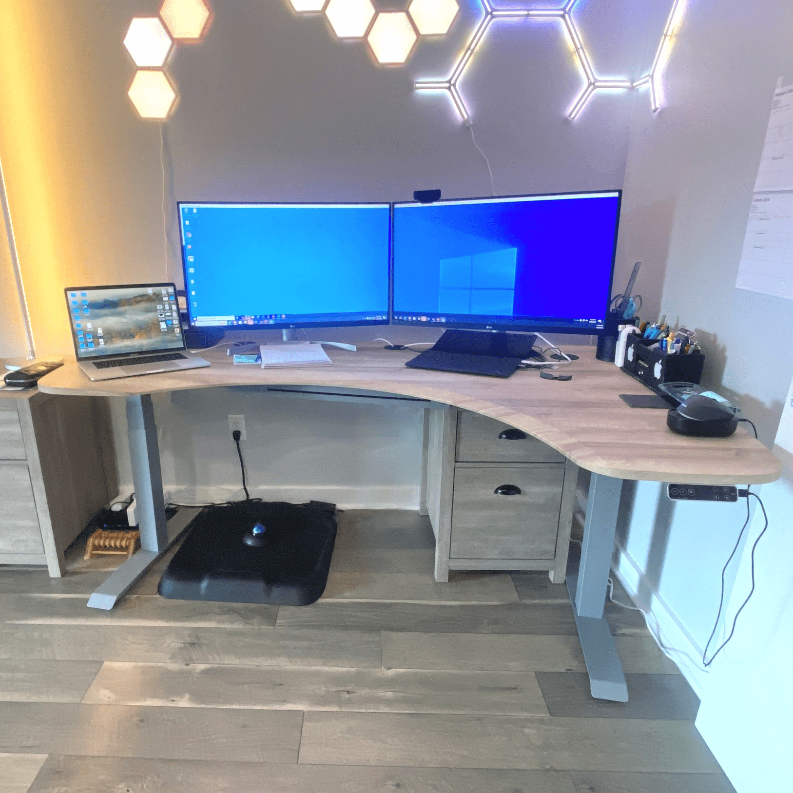 Mojo Executive Non Epicor Mojo Executive: L-Shape Corner