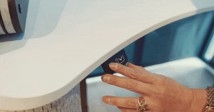 MojoDome: Desk + Soundproofing + 3 Accessories Non Epicor MojoDome