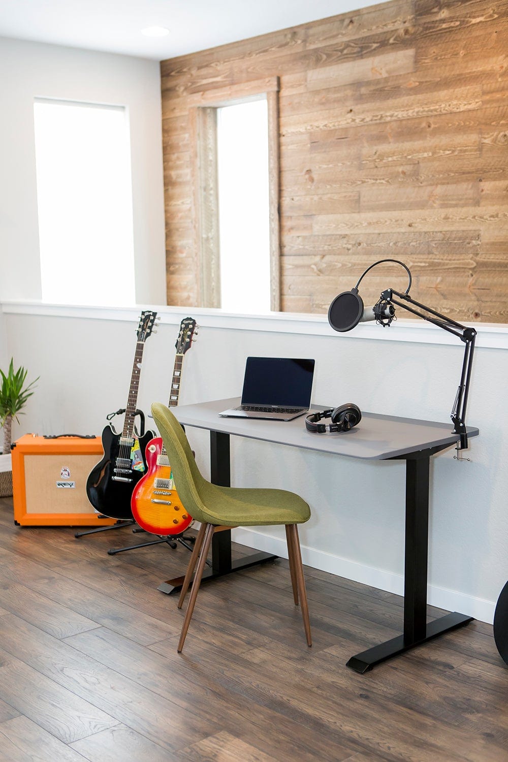 Mojo Side Table Non Epicor Workspace Tables